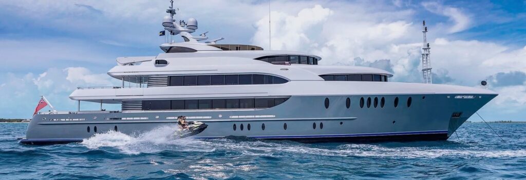 who owns the lady may yacht